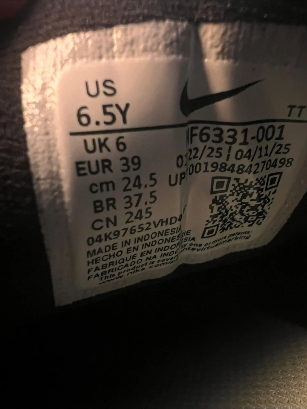 Nike Ava Rovers 6.5y or women’s 8 new